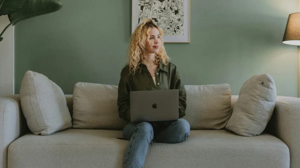 Hosszú évek óta ezer dollár magasságában kezdődnek a MacBookok