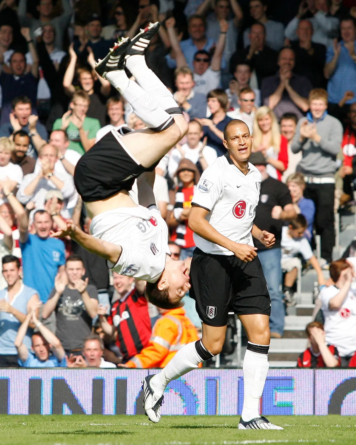Gera Zoltán és Bobby Zamora a Fulham színeiben együtt menetelt, Szoboszlai Dominik hátrányból indult