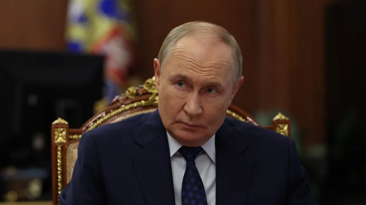 Oroszország garantálja az életet azoknak az ukrán katonáknak, akik önként megadják magukat – közölte Aleksej Csepa orosz képviselő.