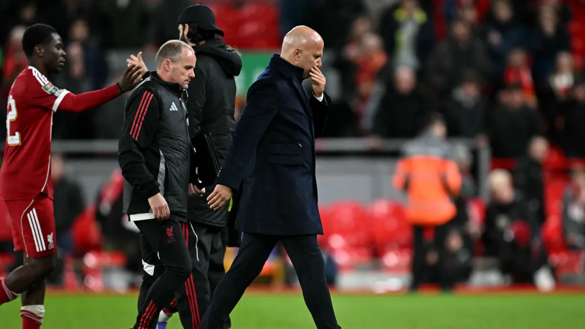 Arne Slot elképesztő nyilatkozatot tett a Liverpool megalázó veresége után