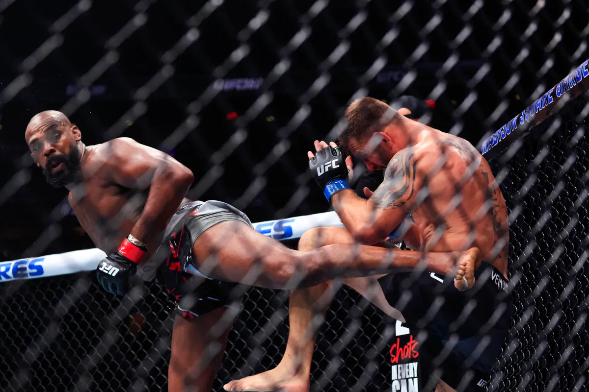 A UFC zsenijének, Jon Jonesnak a testvére is fantasztikus sportoló volt