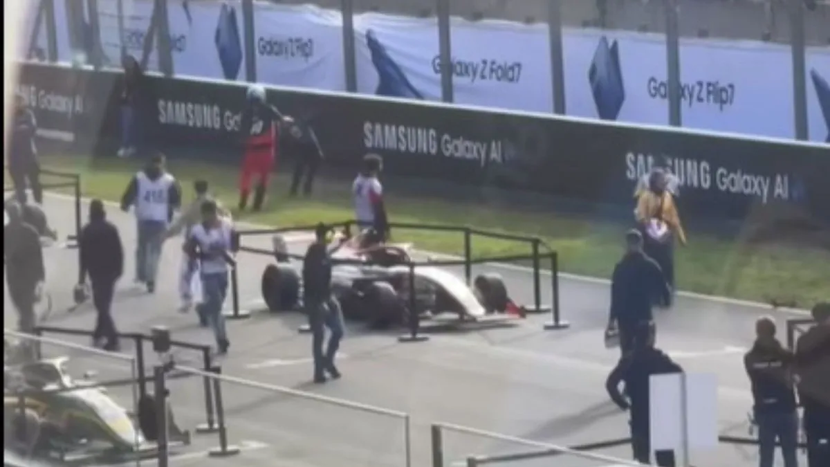 Amine és Anyme kergetőztek egyet e a futam előtt