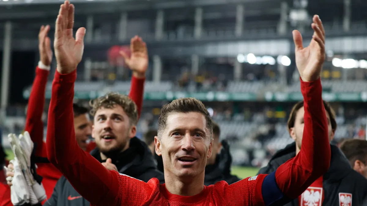 Hihetetlen, hol köthet ki a Barcelonában mellőzött Lewandowski