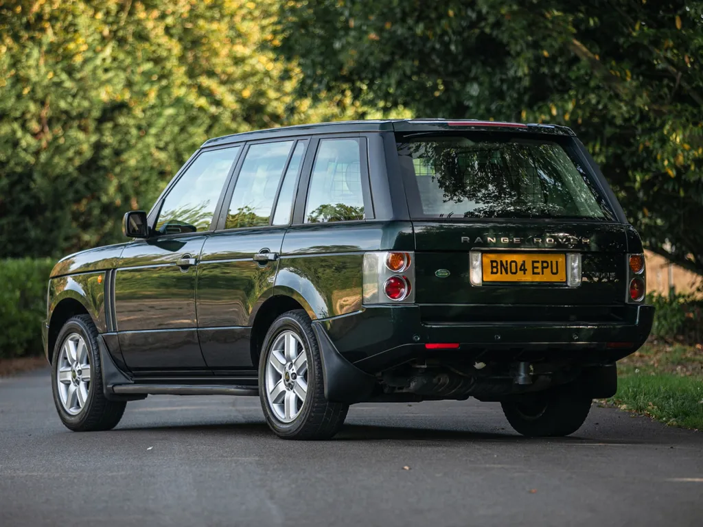 Királyi terepjáró kalapács alatt: II. Erzsébet autója új gazdát keres, Range Rover RangeRover, galéria, 2025