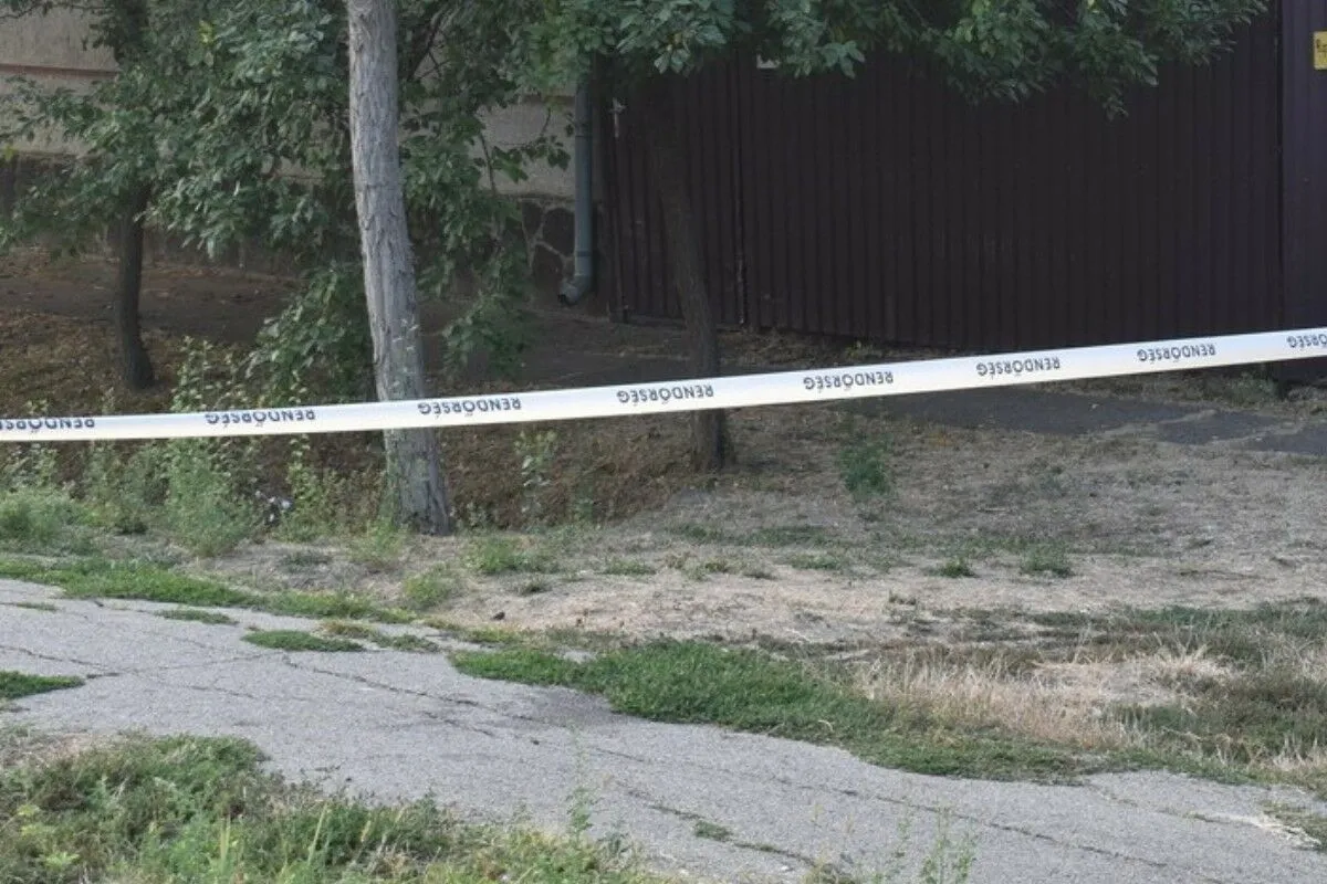 Saját öccsét is magával vitte a gyilkosságra, aki végig is nézte