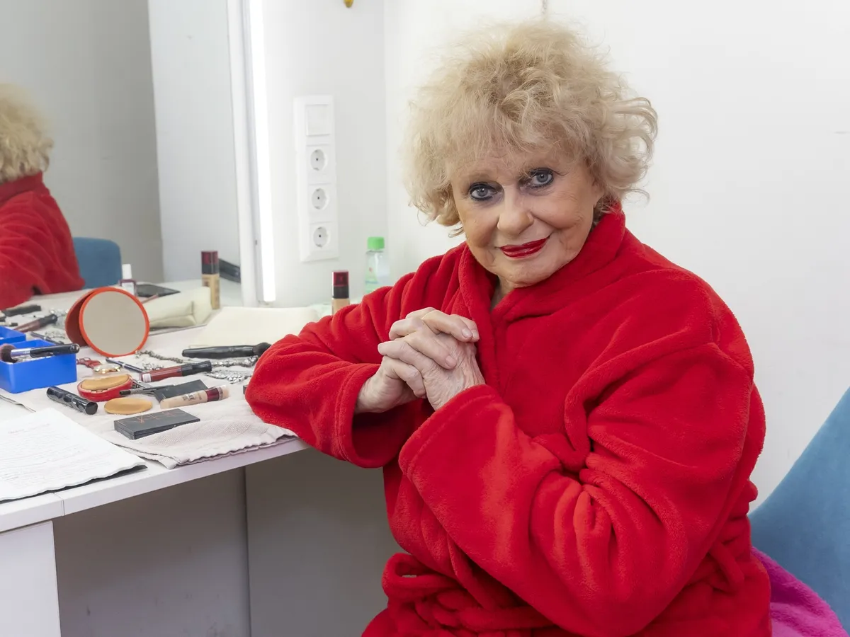 Esztergályos Cecília, EsztergályosCecília, magyar színésznő