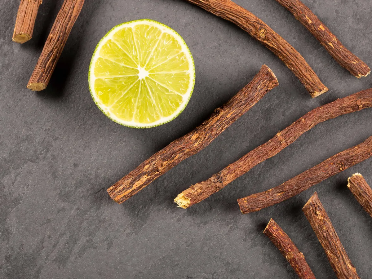 Licorice root and lemon - Glycyrrhiza glabra
