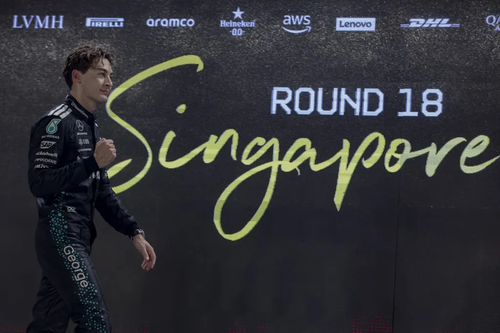 George Russell szerezte meg a pole-t a Forma-1-es Szingapúri Nagydíjon