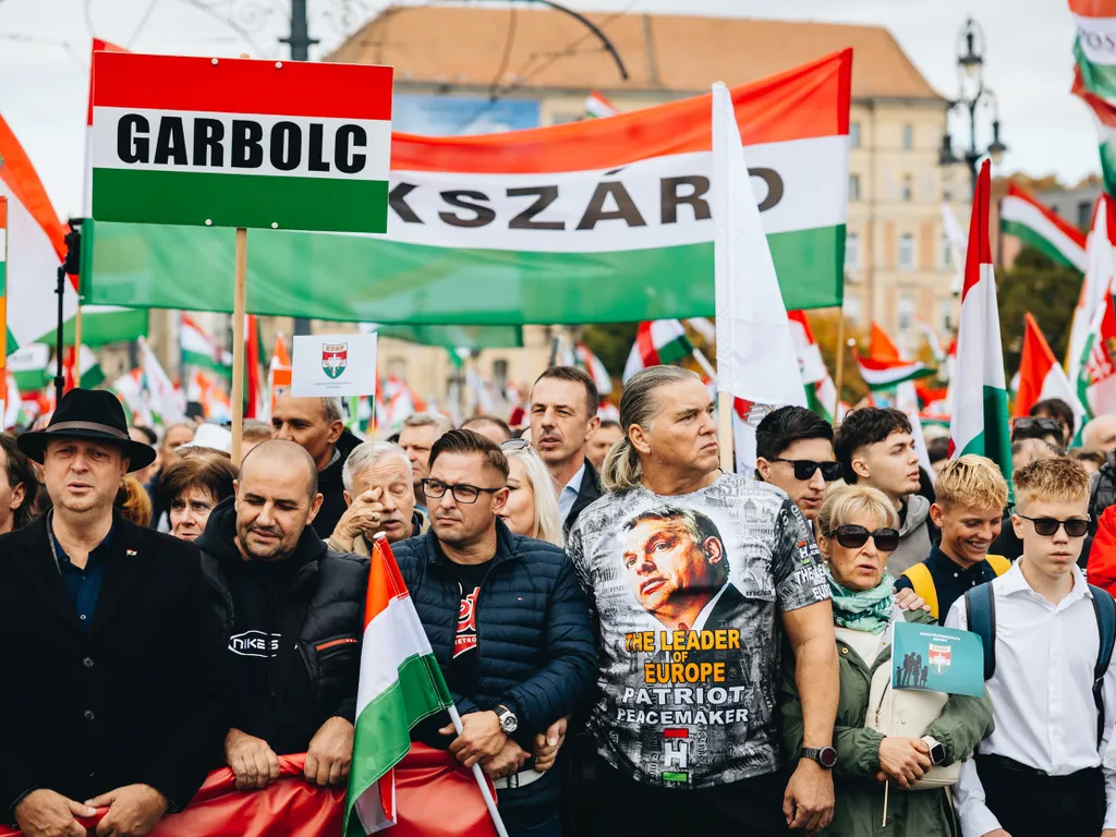 békemenet2025, békemenet, felvonulás, Civil Összefogás Fórum, CÖF, BékemenetCÖF, Fidesz, Orbán Viktor, OrbánViktor, 2025