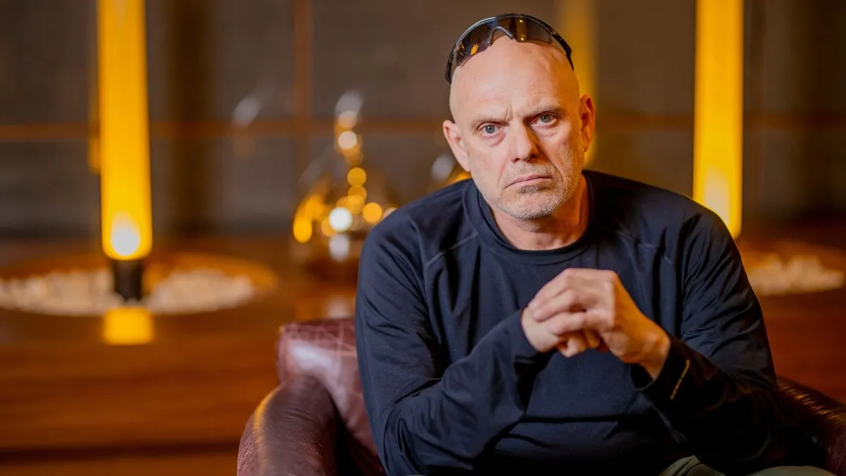 Robert C. Castel is DPK-tag lett, mutatjuk hova csatlakozott
