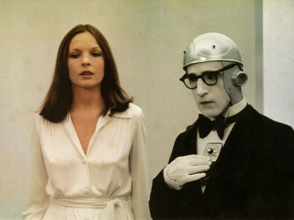 DianeKeatonéleteképekben, DianeKeaton, Diane Keaton, színésznő,   Woody et les robots  Sleeper   Year : 1973 - USA  Diane Keaton, Woody Allen   Director: Woody Allen (Photo by Archives du 7eme Art / Photo12 via AFP)