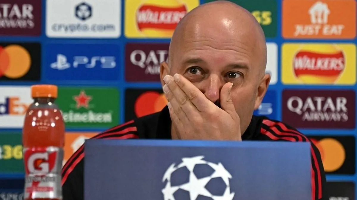 Lebuktatták a Liverpool edzőjét: hívogatta az ellenfél, a PSV kulcsjátékosát