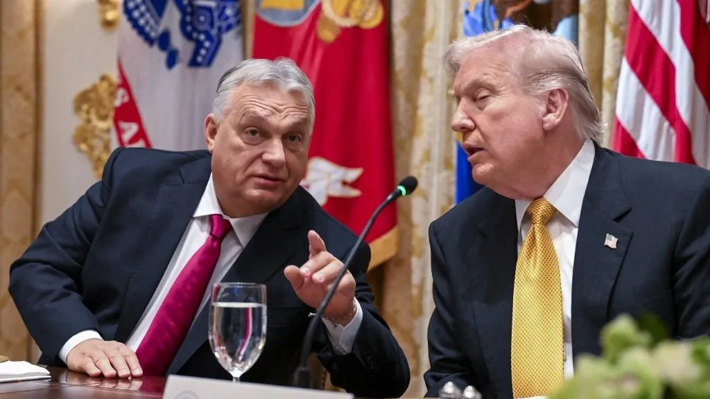 Orbán Viktor mindenhol szívesen látott vendég, Brüsszel azonban ciki
