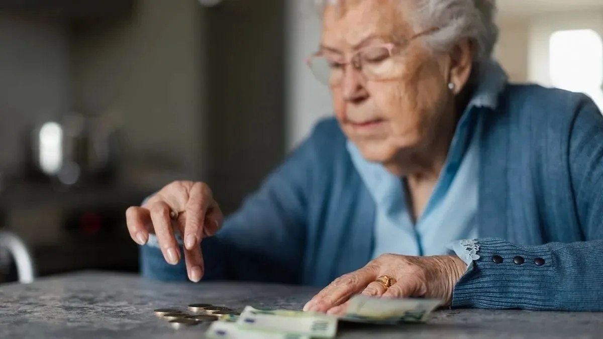 Simonovits András, nyugdíj