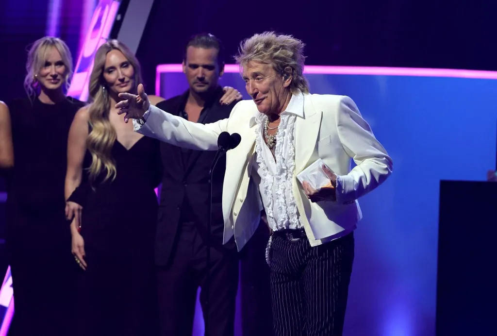 Rod Stewart a londoni koncertje miatt lemaradt fia első bokszmeccséről