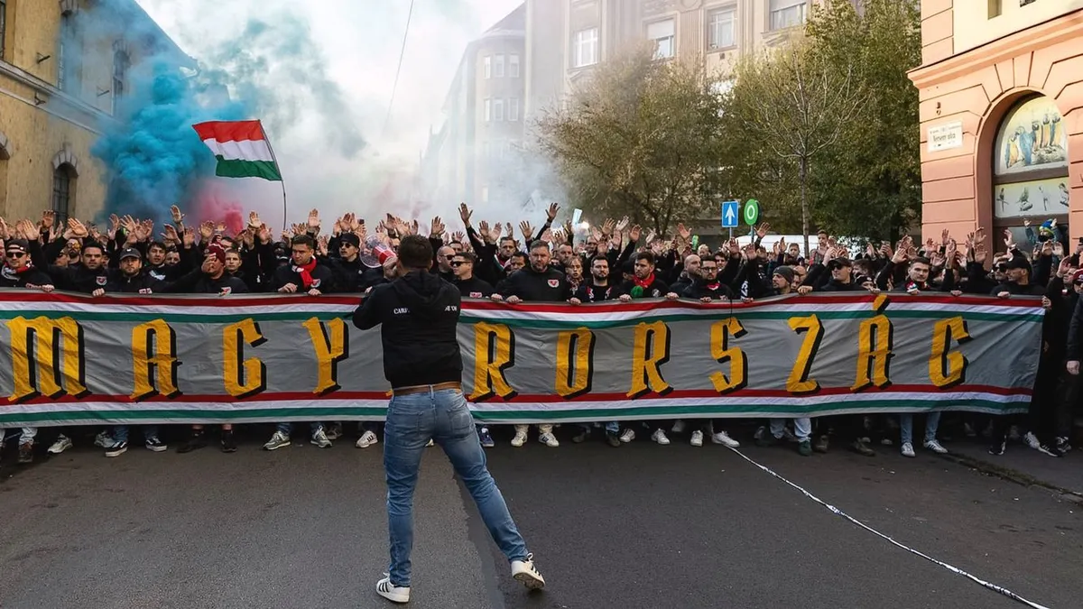 Így vonultak a fantasztikus magyar szurkolók a Puskás Arénába – videó