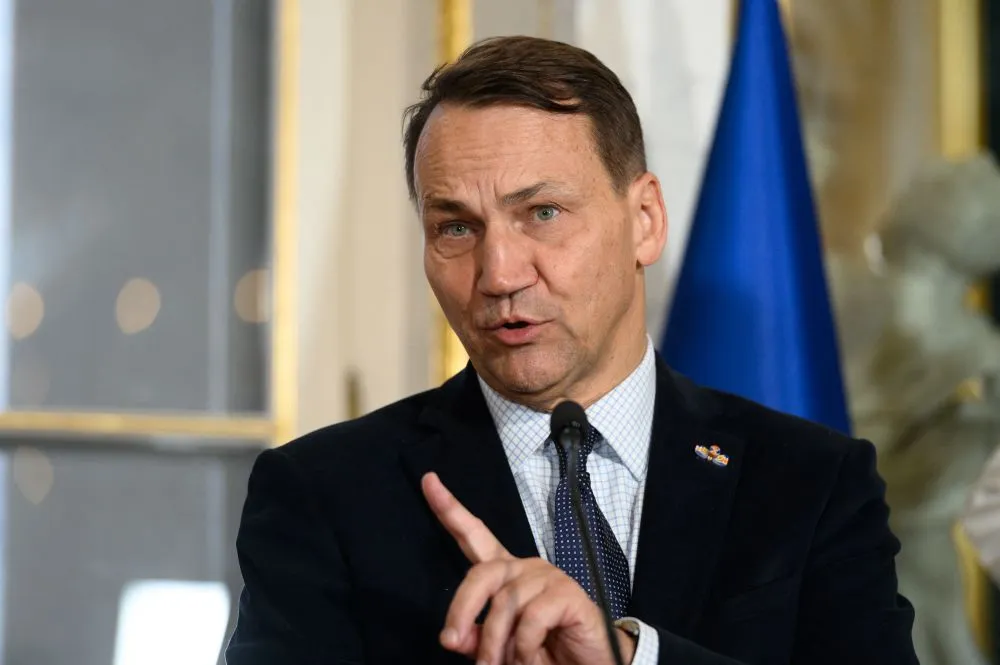 Radoslaw Sikorski szerint Ukrajna leghamarabb a 2030-as évek elején lehet az EU teljes jogú tagja