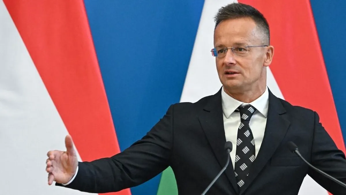 Szijjártó Péter: Háborúpártiak, most kell letekerni magatokat + videó