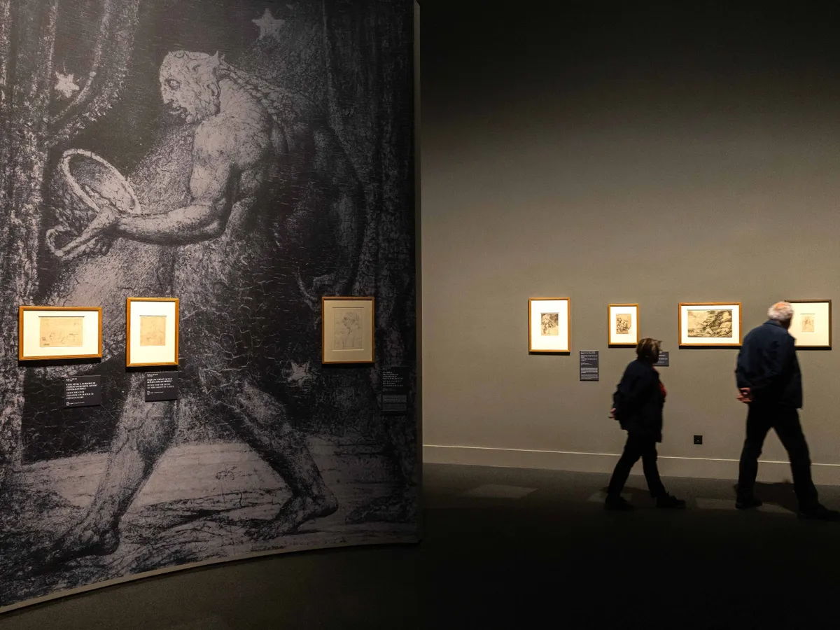 Budapest, 2025. szeptember 25.
A Menny és pokol házassága - William Blake és kortársai című kiállítás a Szépművészeti Múzeumban 2025. szeptember 25-én. A kiállítás a londoni Tate gyűjteményéből válogatva a brit képzőművészet és irodalom kiemelkedő alakjának legjelentősebb műveit tárja a látogatók elé 2026. január 11-ig.
MTI/Kocsis Zoltán