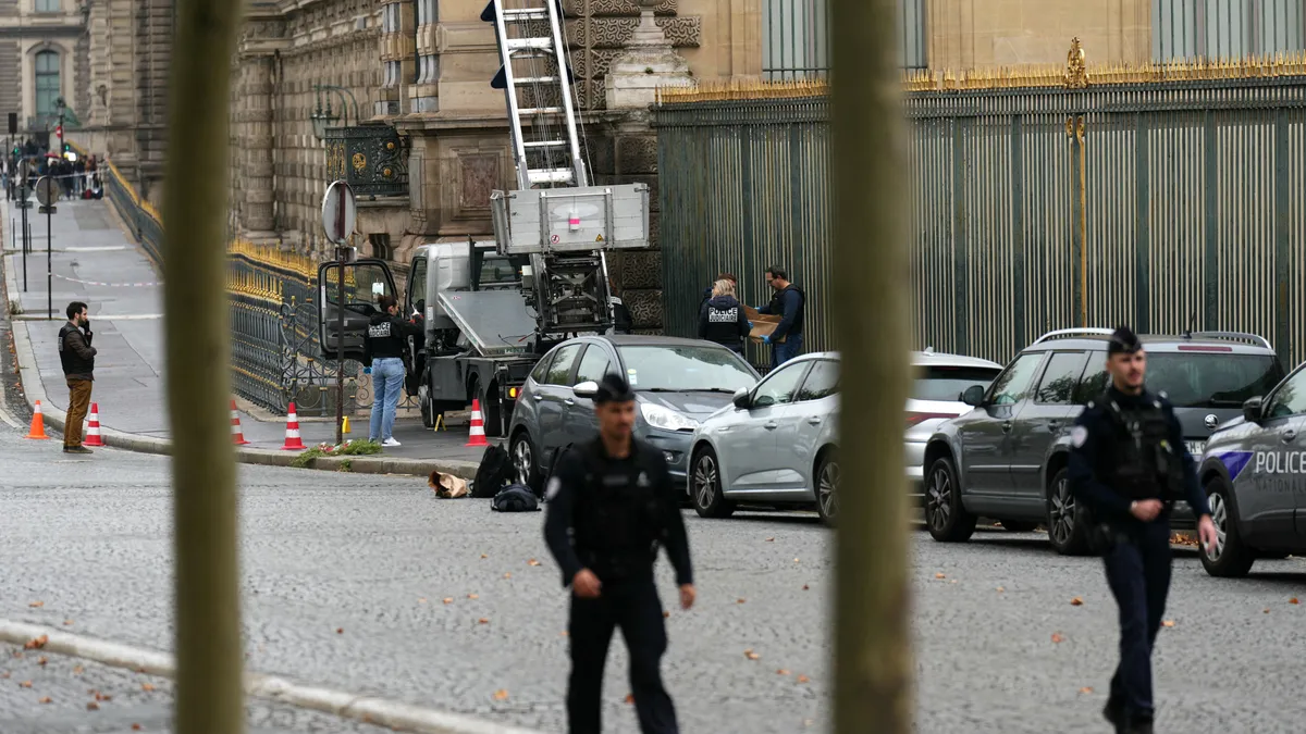 Újabb gyanúsítottat tartóztattak le a Louvre-rablás ügyében
