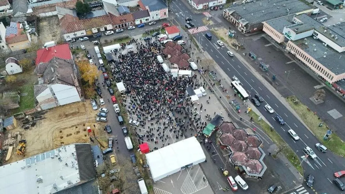 Teljes érdektelenségbe fulladt Magyar Péter tüntije