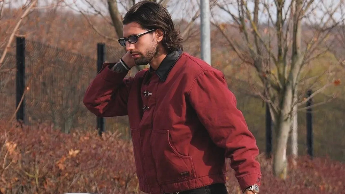 Felrobbant az internet, Szoboszlai Dominik táskában vitte a kislányát Telkibe – fotó