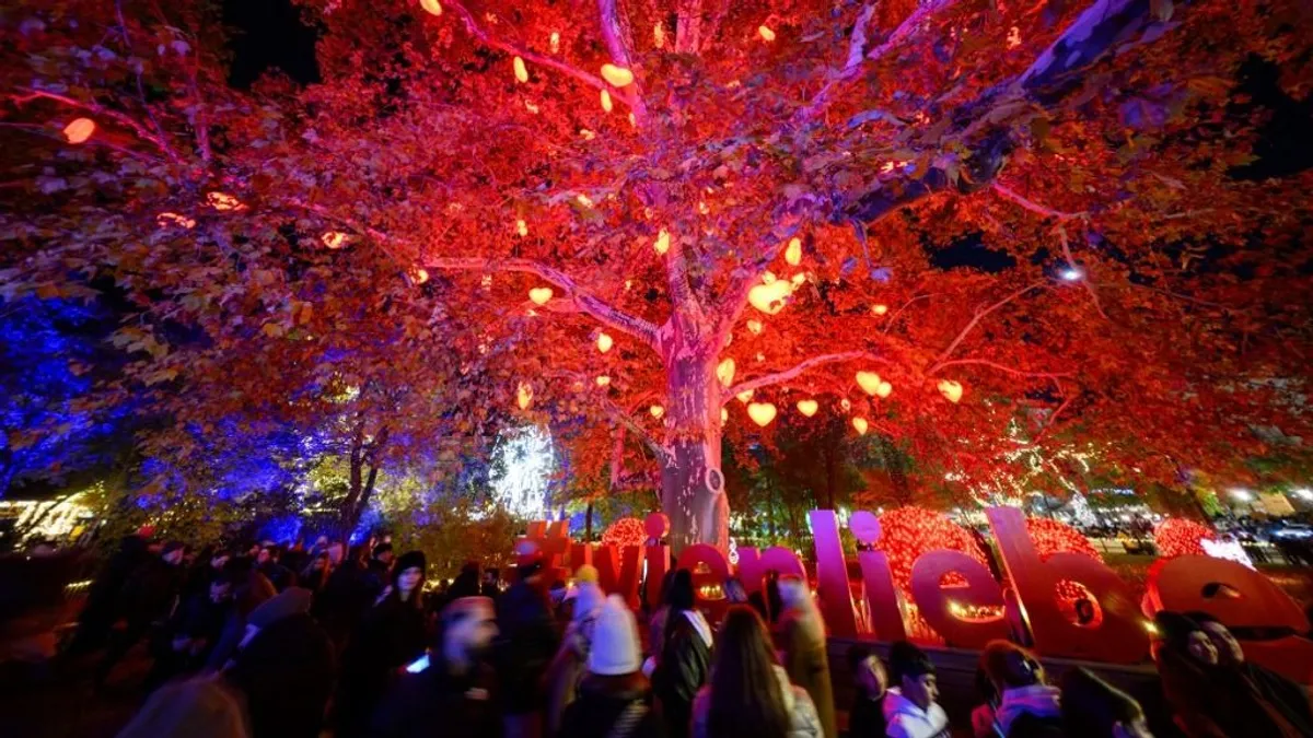 Bezár Bécs egyik legszebb karácsonyi vására