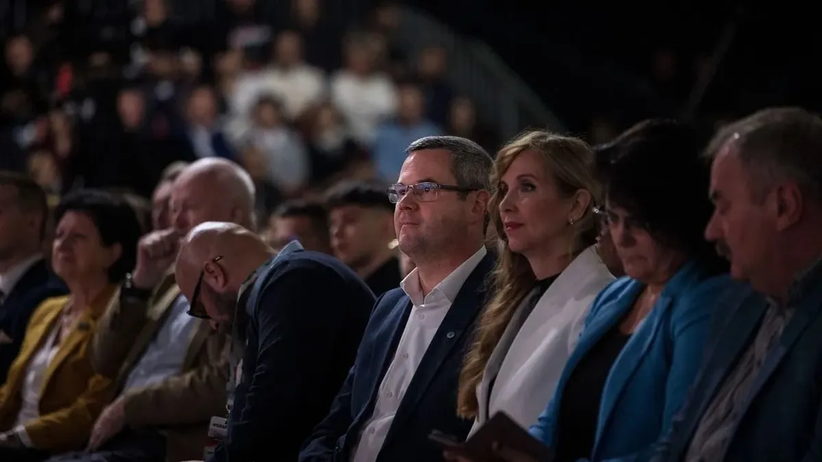 Orbán Viktor: Nincsenek szavak, nem engedjük el Márta kezét Orbán Viktor: Nincsenek szavak, nem engedjük el Márta kezét