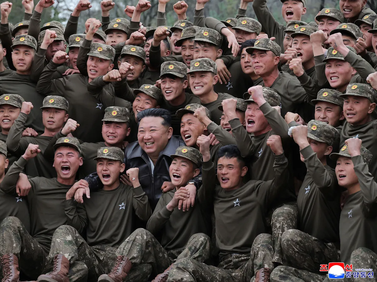 A dél-koreai hírszerzés szerint Észak-Korea tízezer katonát küld Oroszország területére, hogy részt vegyenek az újjáépítési és katonai műveletekben.THIS PICTURE WAS MADE AVAILABLE BY A THIRD PARTY. AFP CAN NOT INDEPENDENTLY VERIFY THE AUTHENTICITY, LOCATION, DATE AND CONTENT OF THIS IMAGE. / 