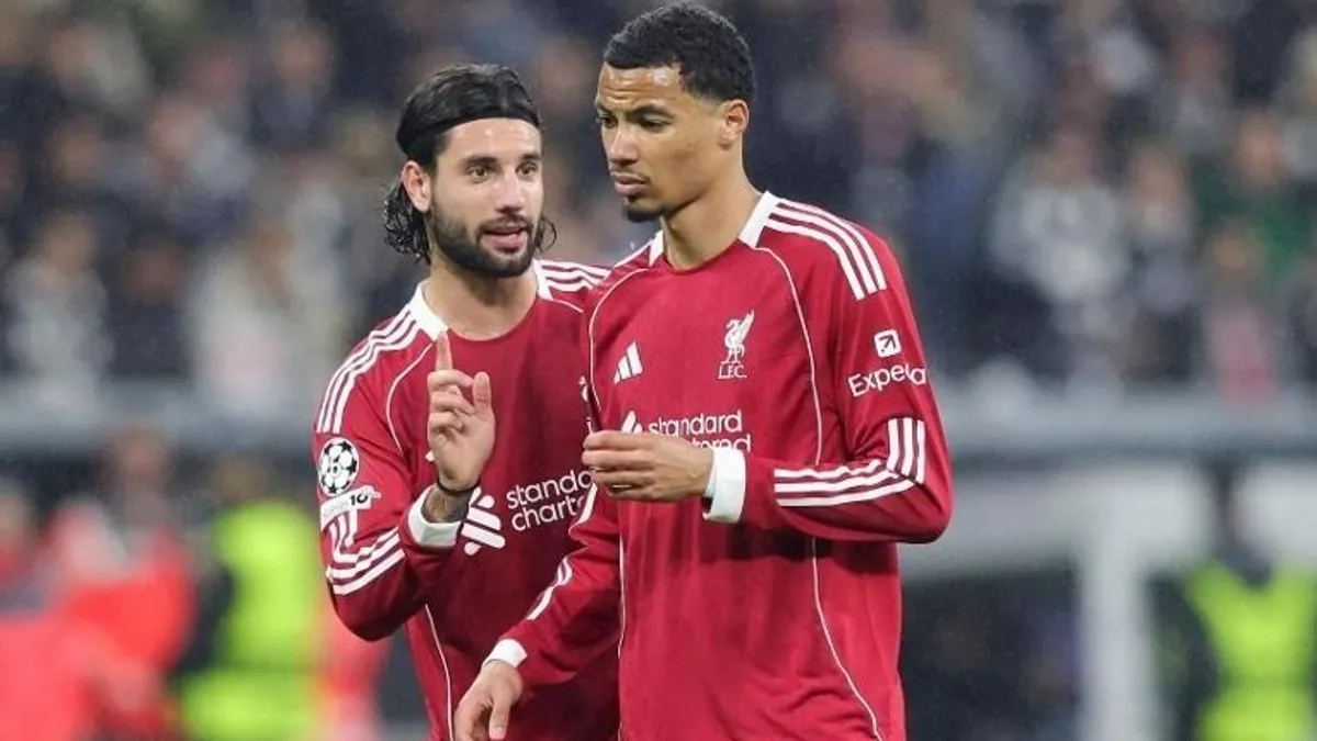 Ilyen még nem volt: három magyar a Liverpool meccskeretében