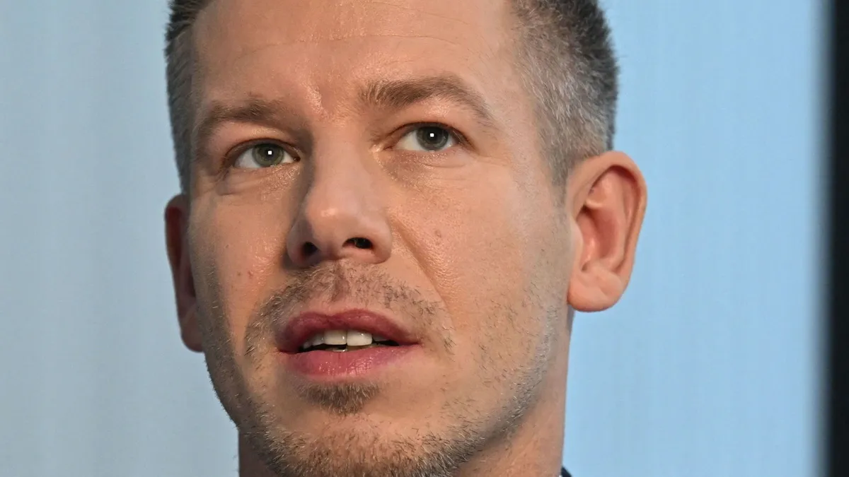 Újabb botrány a Tisza Pártnál: hiteltelen jelölési és előválasztási folyamat hiteltelen jelöltekkel.