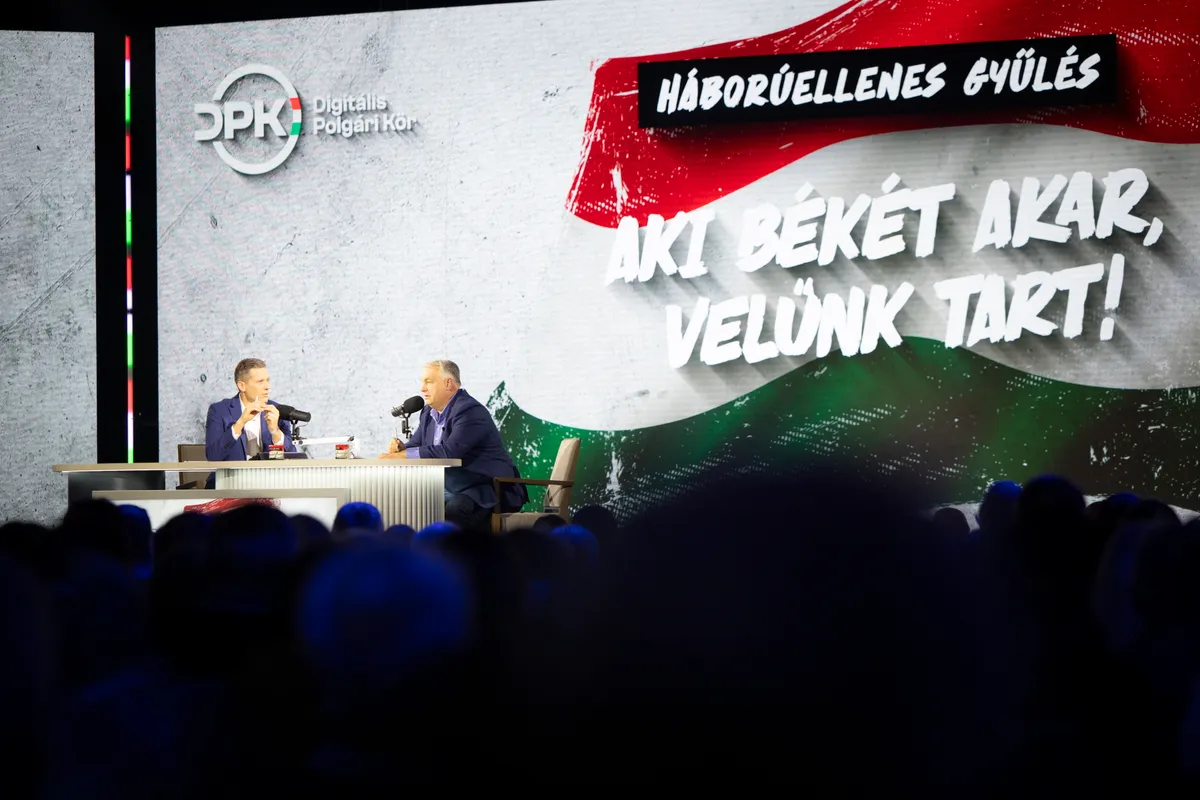 Orbán Viktor a Háborúellenes gyűlésen a migrációról és a háborúról osztotta meg gondolatait (Fotó: Miniszterelnöki Kommunikációs Fõosztály/Fischer Zoltán / MTI)