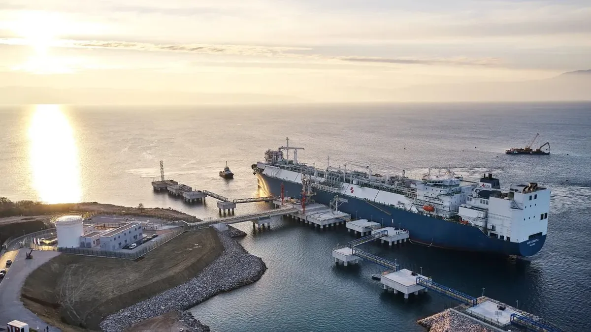 Katar leállíthatja az EU-s LNG-szállításokat (illusztráció)