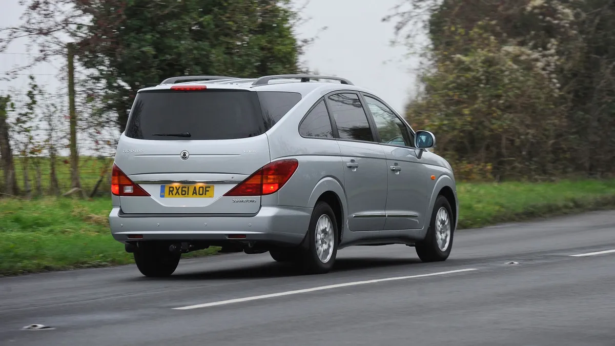 Ön szerint melyik a világ legrondább autója? Szavazzon!