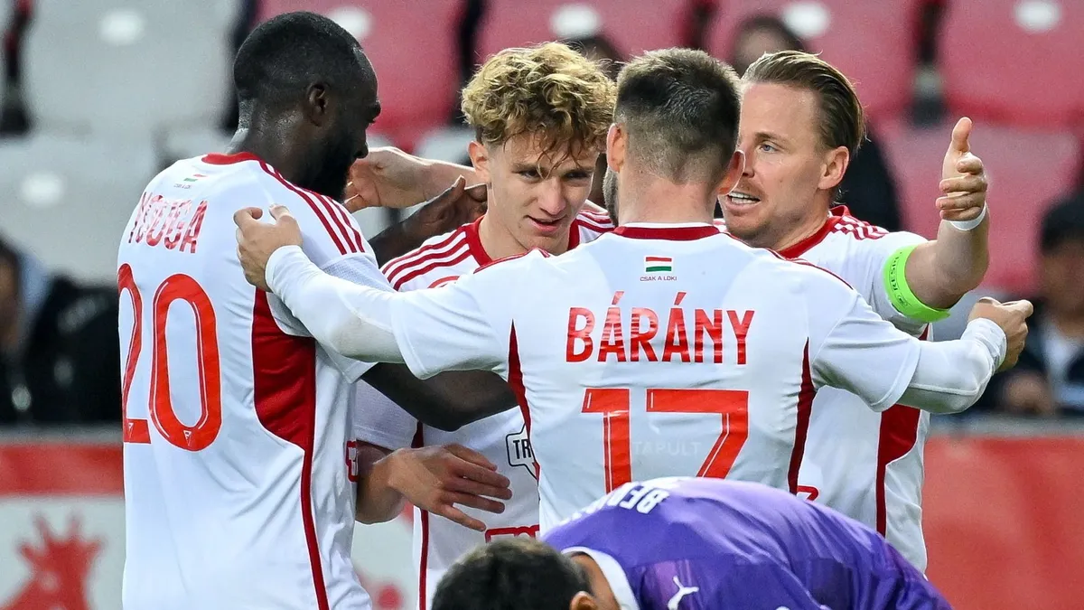 Nagy bejelentésre készülnek Dzsudzsákék, magángép landolt Debrecenben