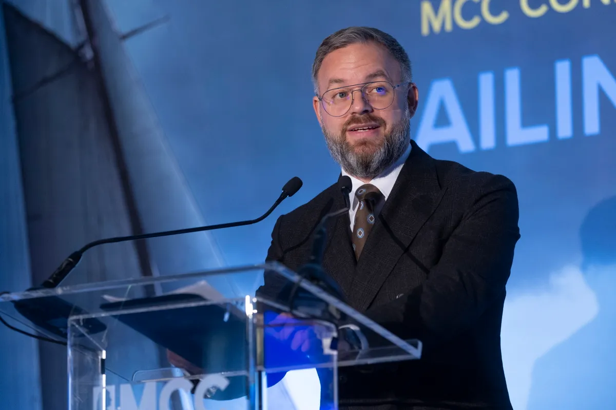 Budapest, 2025. október 21.
Orbán Balázs, a Mathias Corvinus Collegium (MCC) kuratóriumi elnöke, a miniszterelnök politikai igazgatója köszöntőt mond az MCC Vezetőképző Akadémiájának Sailing in Storm (Viharban vitorlázni) címmel megrendezett konferenciáján a budapesti MCC Központban 2025. október 21-én.
MTI/Kocsis Zoltán