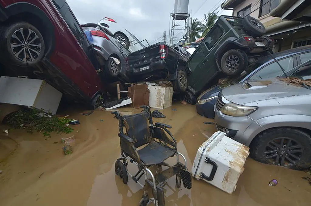 Fülöp-szigetek, tájfun, Fülöp-szigetektájfun, Kalmaegi tájfun