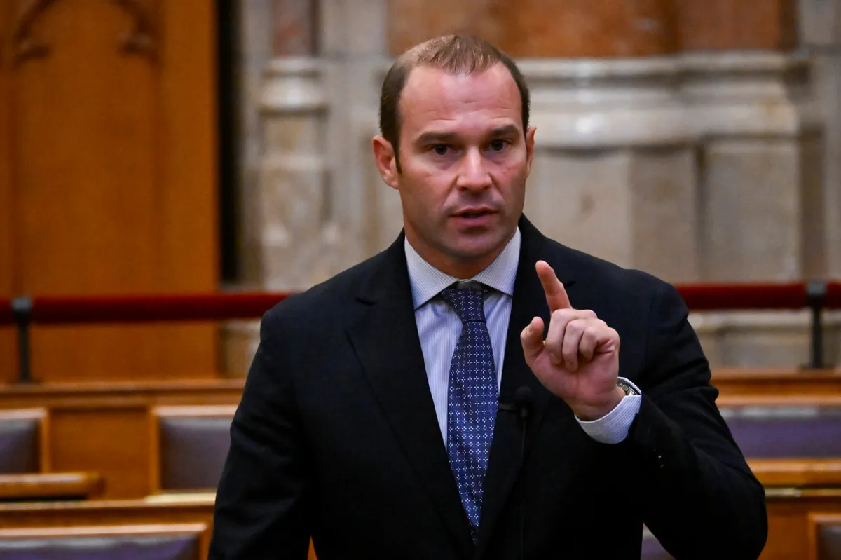 Hollik István szerint Magyar Péter hazugságok terjesztésével próbálja gyengíteni az Orbán–Trump-megállapodás sikerét.