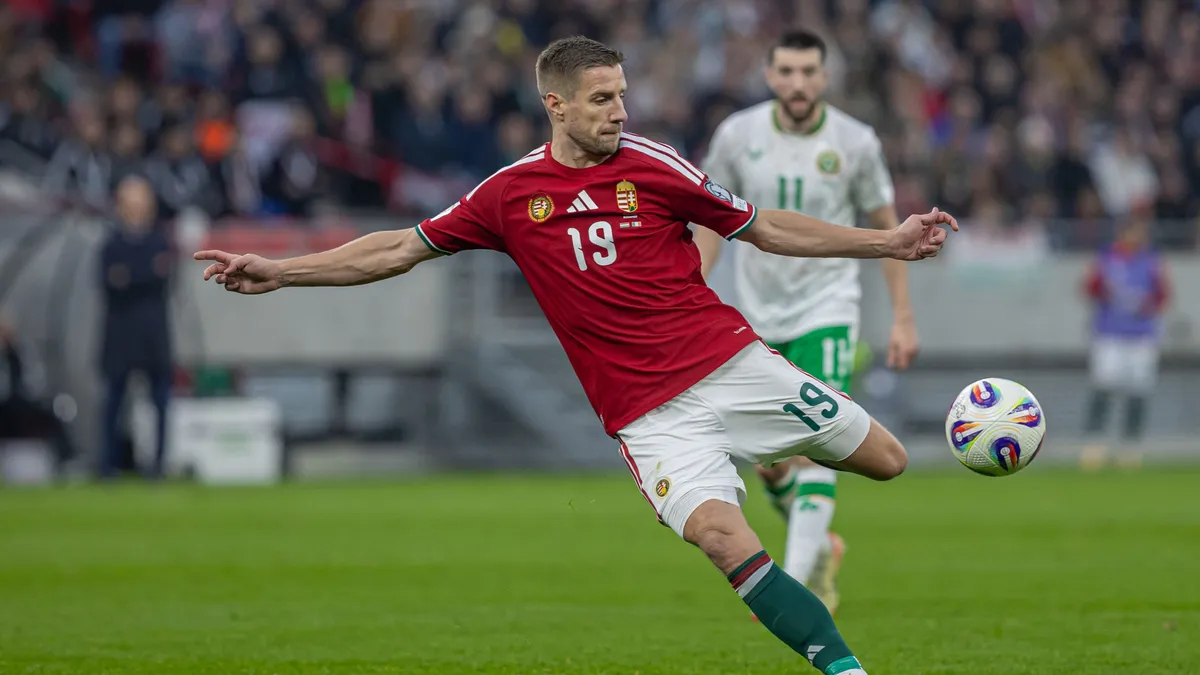 Döntött az UEFA, ezt még az írek sem vehetik el a magyar válogatott sztárjától