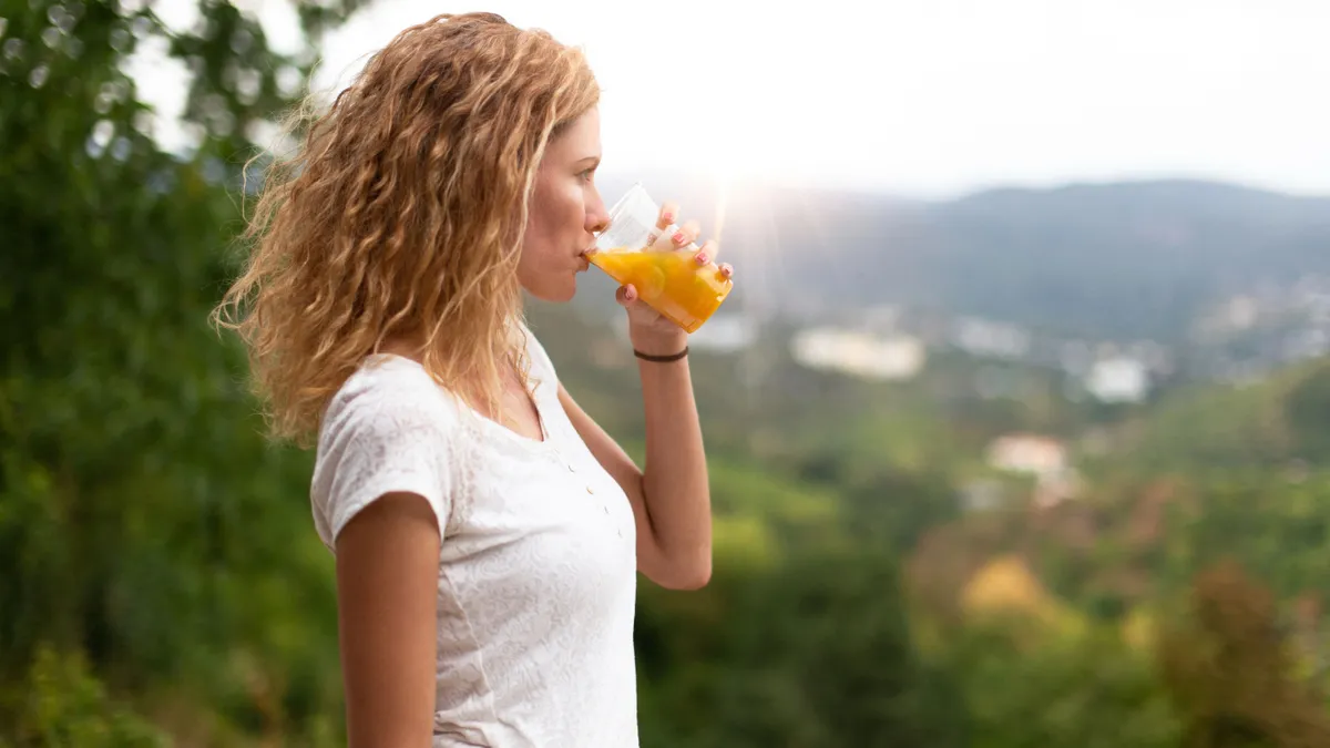 Milliók isszák reggelente — most kiderült, hogy módosítja a génjeinket