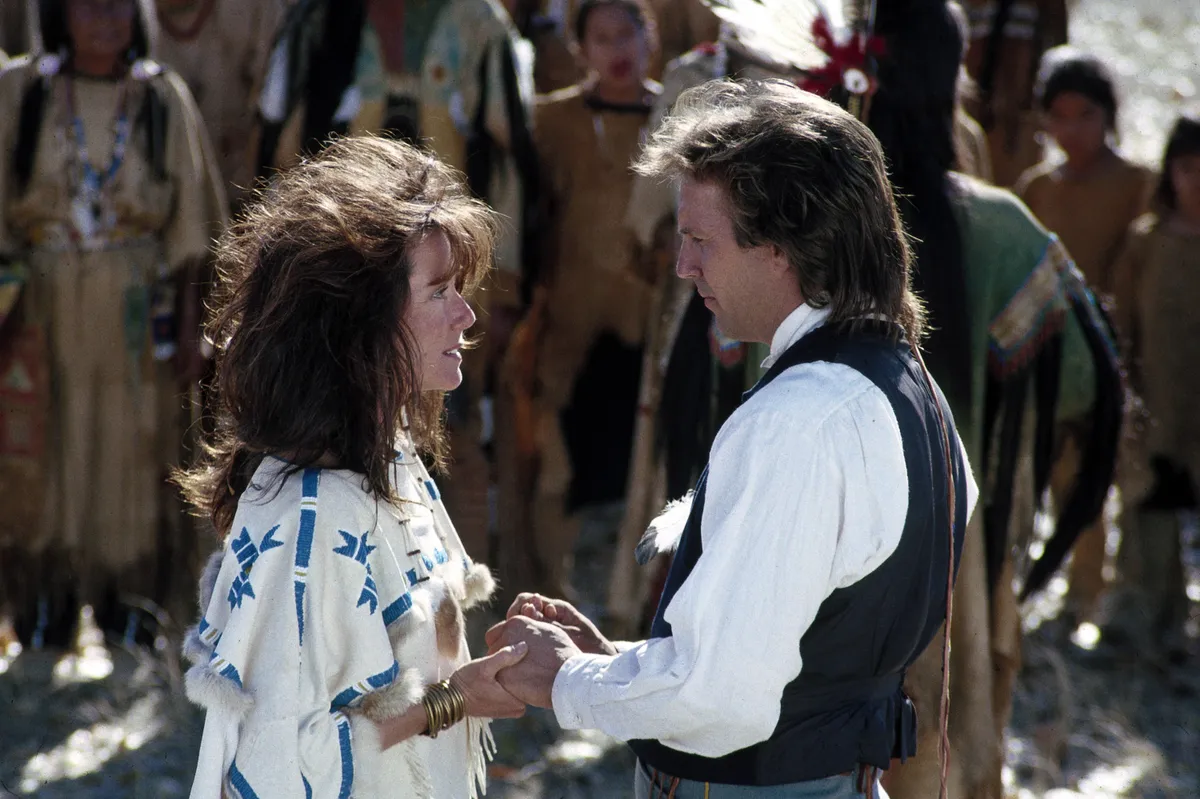 Oct 19, 1990; Jackson Hole, WY, USA; MARY MCDONNELL as Stands With A Fist and KEVIN COSTNER as Lt. John Dunbar in the adventure, history, drama 'Dances with Wolves' directed by Kevin Costner.
Mandatory Credit: Photo by Columbia TriStar/ZUMA Press.
(©) Copyright 1990 by Courtesy of Columbia TriStar