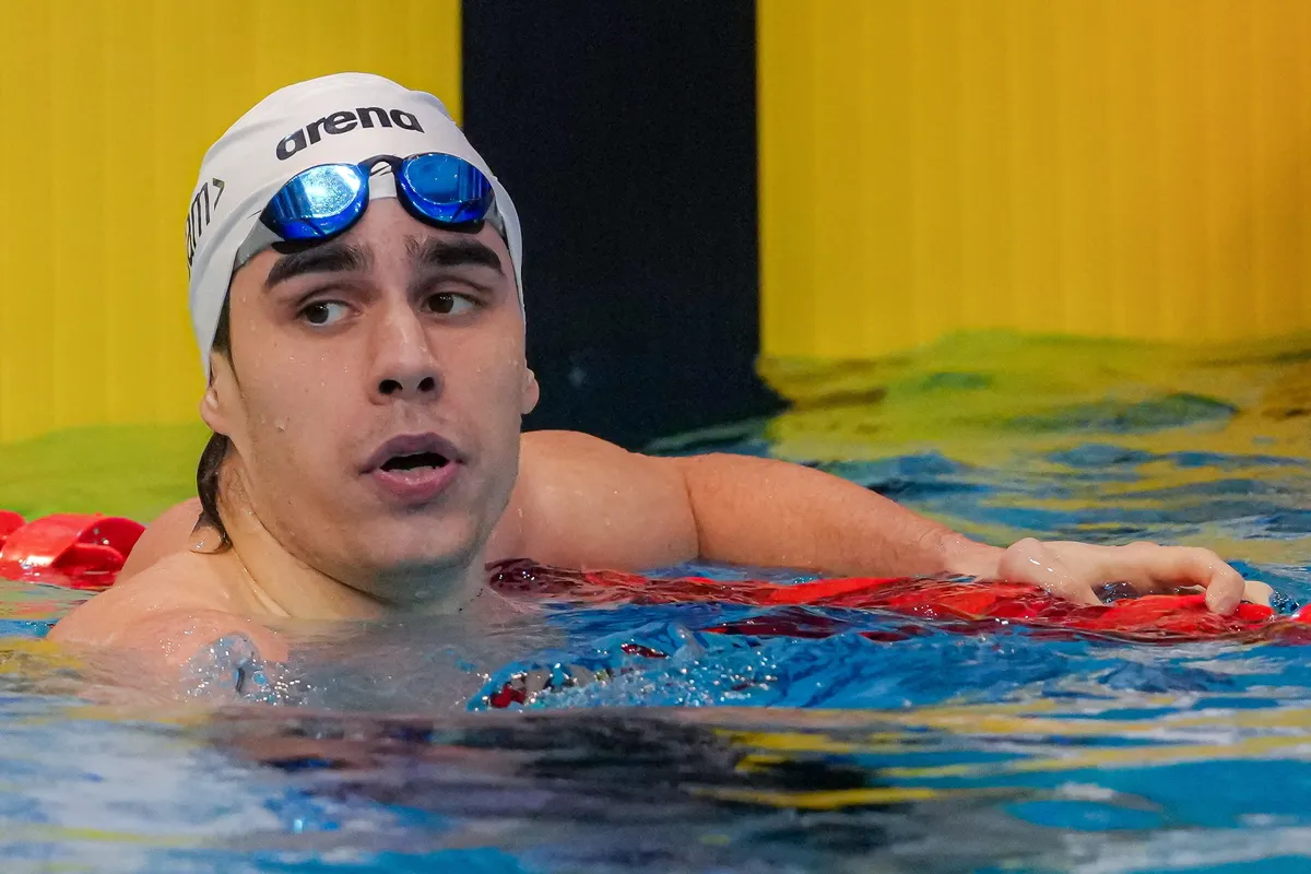 Debrecen, 2025. november 8.
A győztes Jászó Ádám a 200 méteres férfi hátúszás  döntőjében az úszók rövidpályás országos bajnokságának utolsó napján a debreceni Sportuszodában 2025. november 8-án.
MTI/Derencsényi István