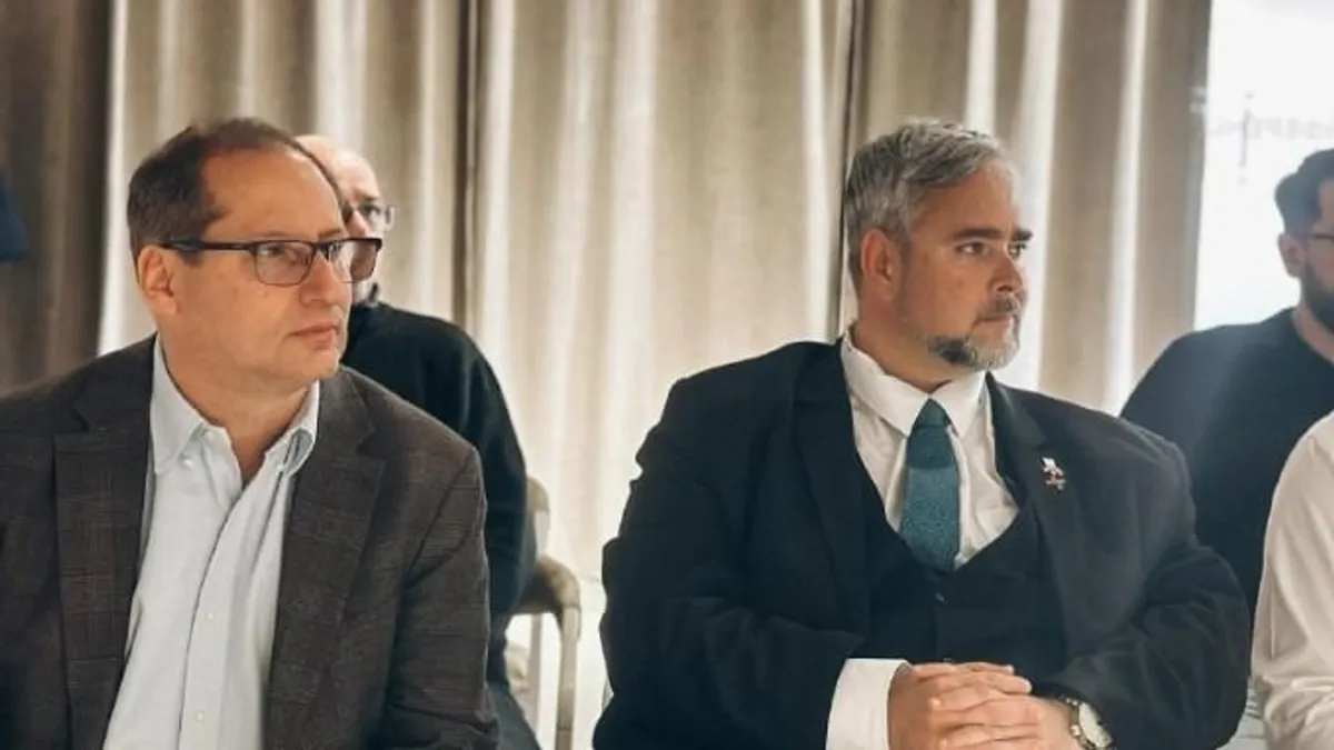 A gyurcsányista Kiss Lászlónak a börtönből való szabadulása után első dolga volt a Tiszához csatlakozni