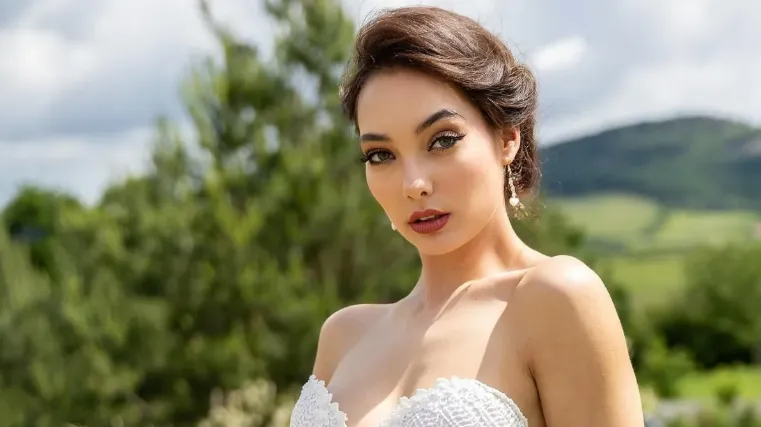 Hunyadi Donatella vadító fekete ruhában hódította meg a rajongókat