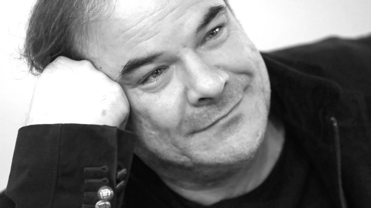 Megrázó szavakkal búcsúznak kollégái Kálloy Molnár Pétertől