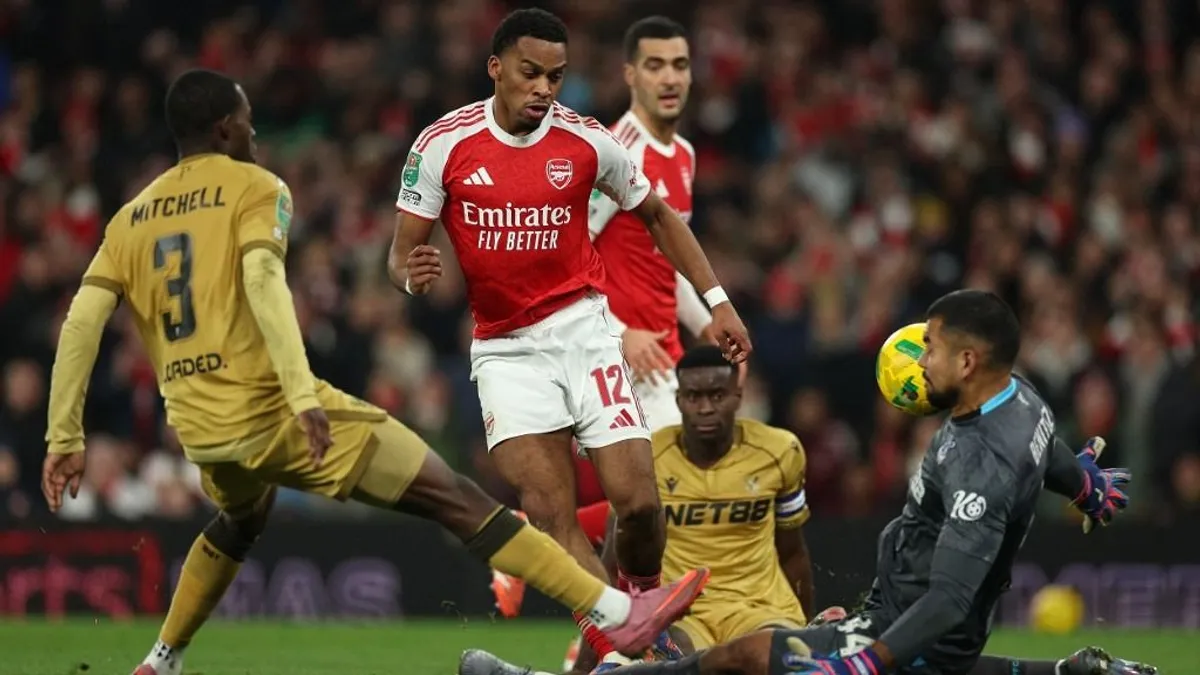 Az Arsenal kis híján elszórakozta a továbbjutást az angol Ligakupában