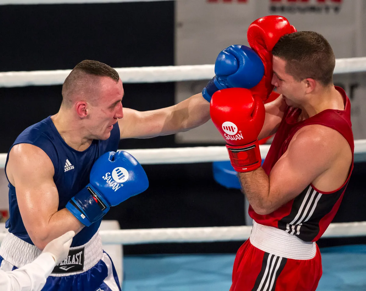 Káté Gyulát (balra) kábítószer birtoklása miatt körözik