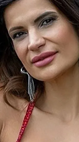 Tüzes fotók, jeges levegő: így ünnepelte a születésnapját Dávid Petra