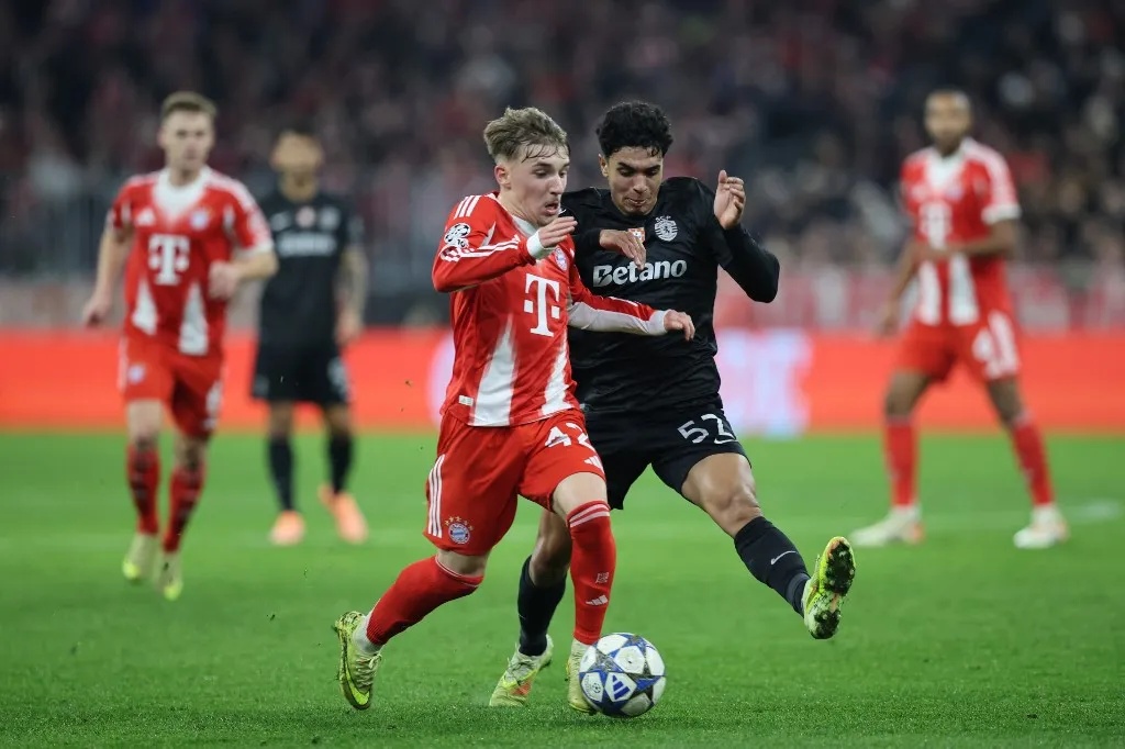 Lennart Karllal (pirosban) meggyűlt a Sporting védőinek a baja a müncheni Bajnokok Ligája-meccsen