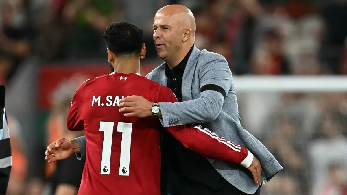 Ki fog menni: Slot vagy Szalah?